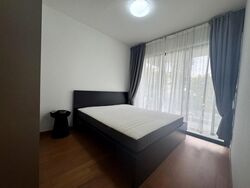 nin-residence photo thumbnail #3